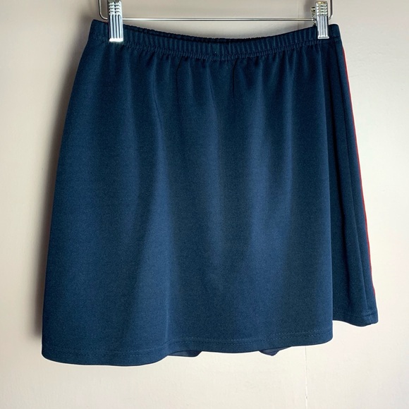 VINTAGE 1998 JERZEES SKORT BLUE WITH RED STRIPE - Picture 3 of 8